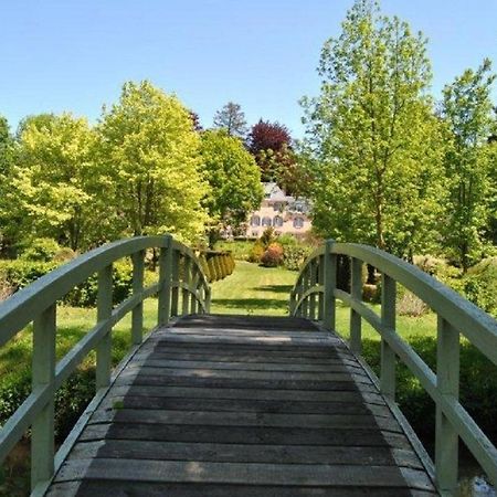 Vila Le Charme Mézilles Exteriér fotografie