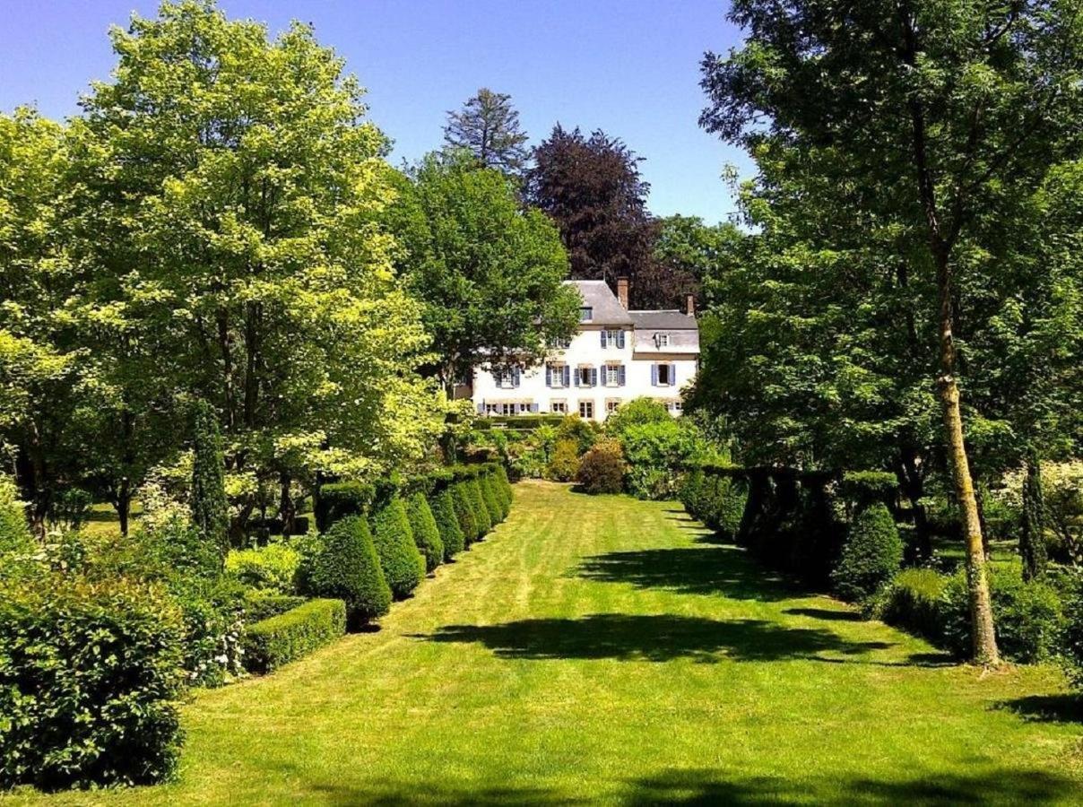 Vila Le Charme Mézilles Exteriér fotografie